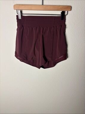 Lululemon Hotty Hot High-Rise Lined Short 4" Garnet? W7ARIT